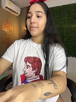 Amandanauty online show from 12-22-25, 08:22