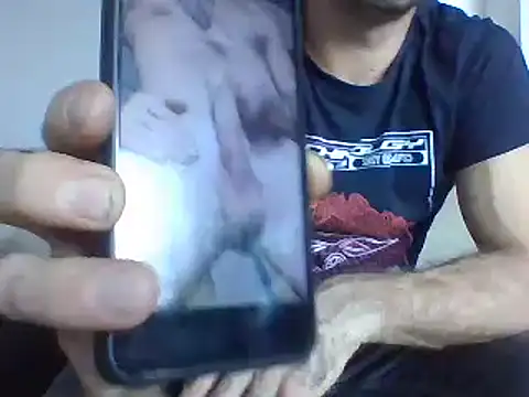 Snapshot of aroj95 chatting on 09-11-25, 03:56 aroj95 online show from 09-11-25, 03:56