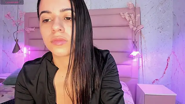 Snapshot of IvySanders1 chatting on 11-12-25, 01:22 IvySanders1 online show from 11-12-25, 01:22