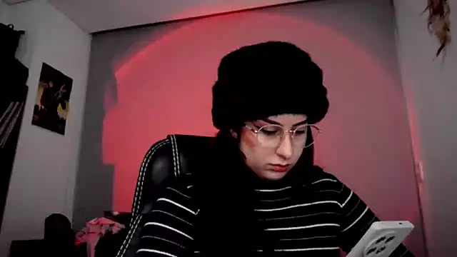 Scarlett Sen online show from 10-25-25, 02:02