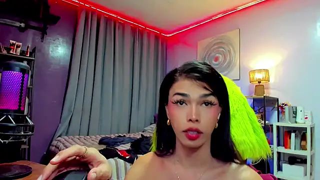 Snapshot of Amethyst_ts chatting on 10-25-25, 03:51 Amethyst ts online show from 10-25-25, 03:51