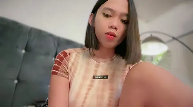Snapshot of GenesisCastillano chatting on 02-20-25, 03:30 GenesisCastillano online show from 02-20-25, 03:30