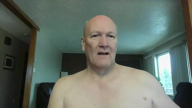 Snapshot of BasicAnt chatting on 12-22-25, 03:53 BasicAnt online show from 12-22-25, 03:53