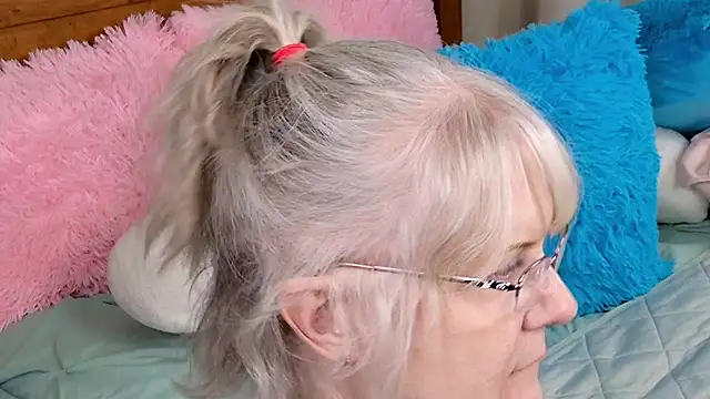 Kaitlyn Winters online show from 01-16-25, 01:16