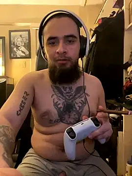 Snapshot of cnasty5621333 chatting on 11-15-25, 12:30 cnasty5621333 online show from 11-15-25, 12:30