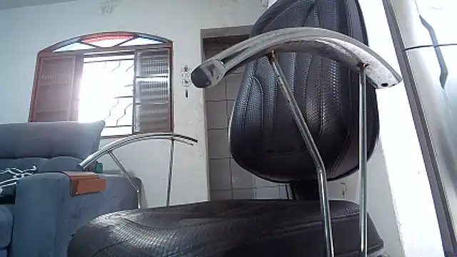 CherrylBee2022 online show from 12-22-25, 05:43