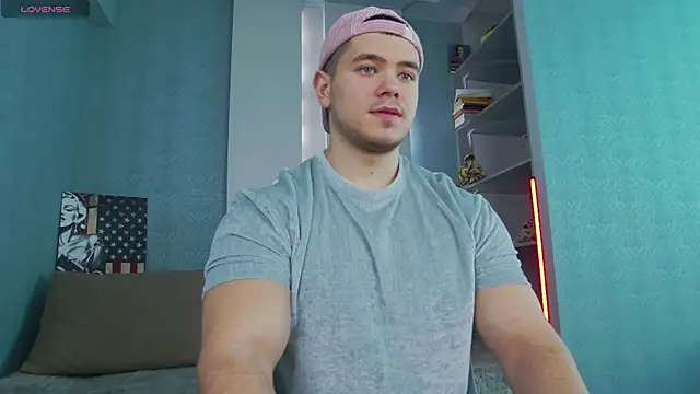 Snapshot of Arilas_ chatting on 02-16-25, 07:48 Arilas online show from 02-16-25, 07:48