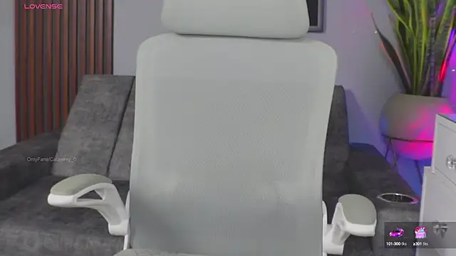 Snapshot of Catalina-sexy chatting on 01-28-25, 03:36 Catalina-sexy online show from 01-28-25, 03:36