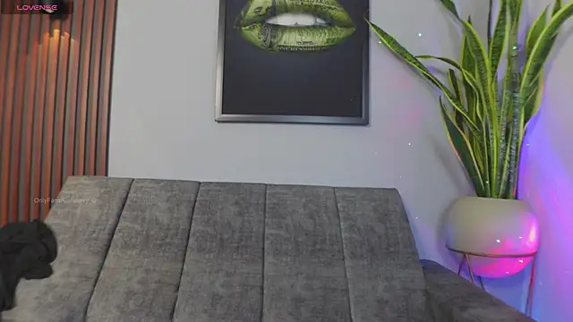 Snapshot of Catalina-sexy chatting on 02-17-25, 05:58 Catalina-sexy online show from 02-17-25, 05:58