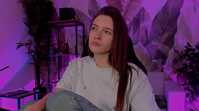 JennyDens online show from 12-13-24, 05:49