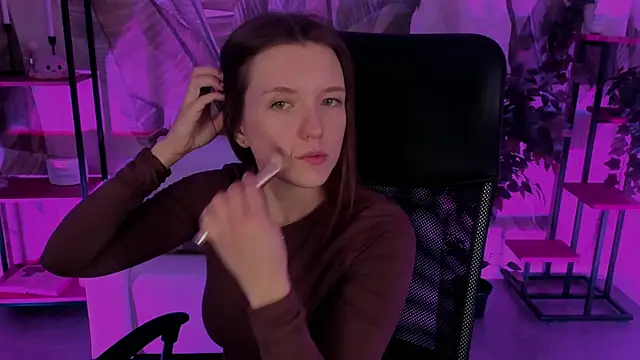 JennyDens online show from 12-19-24, 02:45