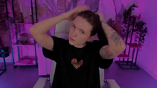 JennyDens online show from 03-19-25, 05:52