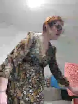 Snapshot of Fire_Night chatting on 02-14-25, 01:51 Fire Night online show from 02-14-25, 01:51