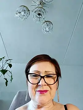 Snapshot of Fire_Night chatting on 11-04-25, 07:40 Fire Night online show from 11-04-25, 07:40