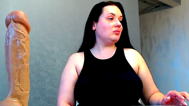 Snapshot of WorshipLilit chatting on 01-23-25, 06:39 WorshipLilit online show from 01-23-25, 06:39