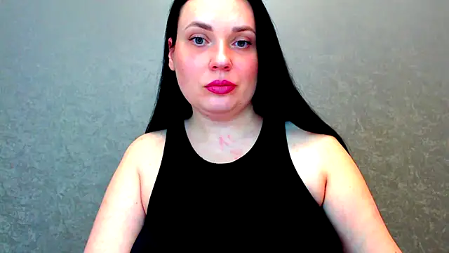 Snapshot of WorshipLilit chatting on 02-16-25, 06:21 WorshipLilit online show from 02-16-25, 06:21