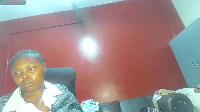 Snapshot of Sexyroseytitz_00 chatting on 01-29-25, 09:17 Sexyroseytitz 00 online show from 01-29-25, 09:17