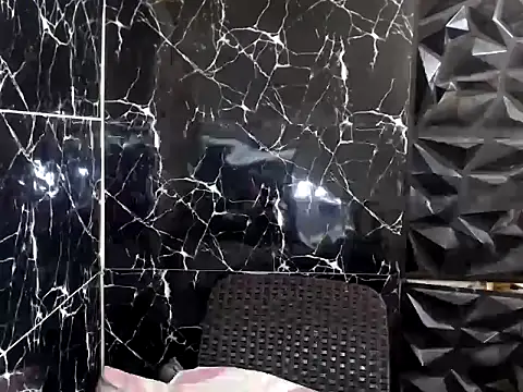 Snapshot of MissKeanna chatting on 01-22-25, 04:13 MissKeanna online show from 01-22-25, 04:13