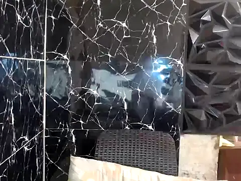 Snapshot of MissKeanna chatting on 02-05-25, 01:44 MissKeanna online show from 02-05-25, 01:44