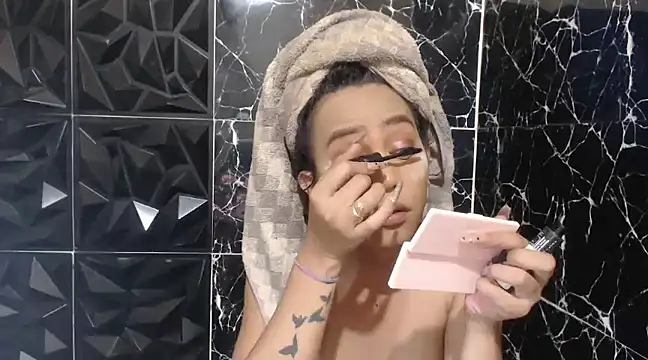 Snapshot of MissKeanna chatting on 03-06-25, 02:09 MissKeanna online show from 03-06-25, 02:09