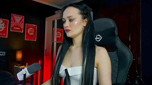 QueenAliss online show from 01-11-26, 07:13