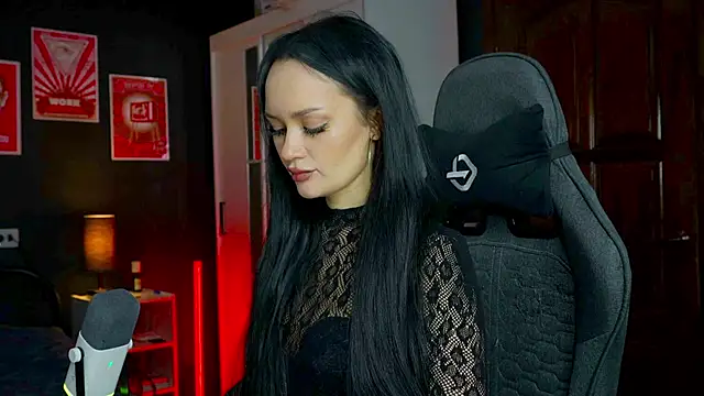 QueenAliss online show from 02-26-26, 06:12