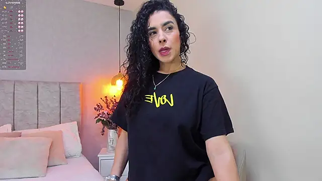 Snapshot of Maysoon_sabato chatting on 01-13-25, 12:13 Maysoon sabato online show from 01-13-25, 12:13