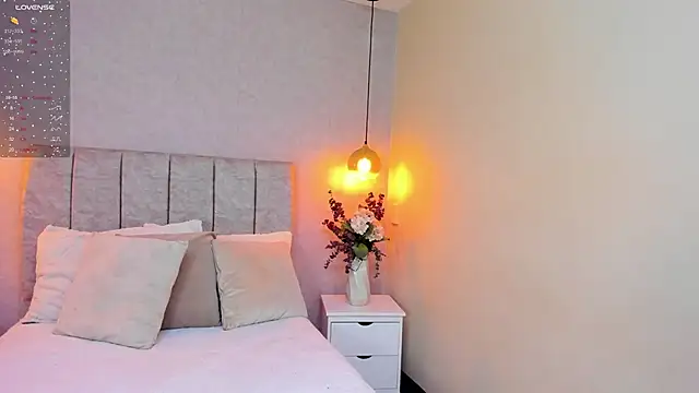 Snapshot of Maysoon_sabato chatting on 03-15-25, 12:13 Maysoon sabato online show from 03-15-25, 12:13