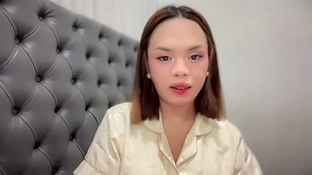 SweetCheska19 online show from 12-16-25, 08:08