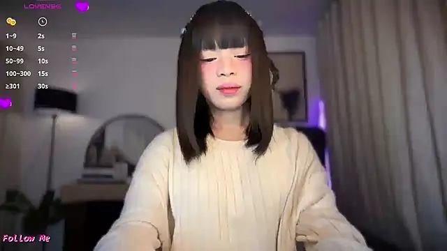 Snapshot of SweetCheska19 chatting on 06-18-26, 02:01 SweetCheska19 online show from 06-18-26, 02:01