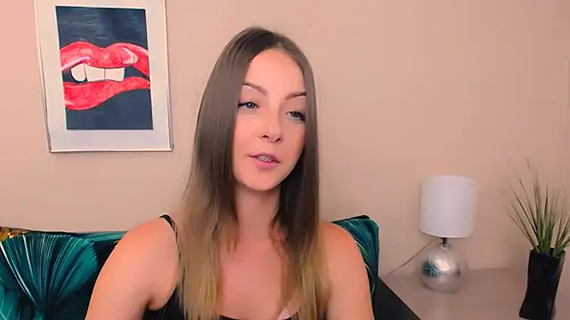 Snapshot of NatalieSexy chatting on 05-25-26, 06:19 NatalieSexy online show from 05-25-26, 06:19
