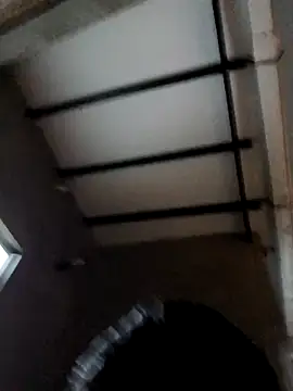 Snapshot of tiben11 chatting on 10-18-25, 04:37 tiben11 online show from 10-18-25, 04:37