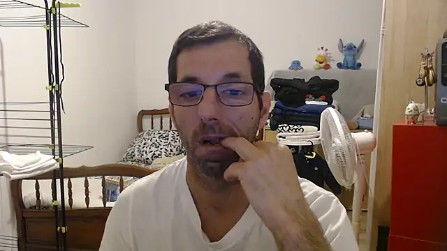 steph19x5 online show from 10-22-25, 06:24