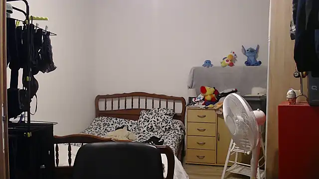 steph19x5 online show from 11-15-25, 09:39