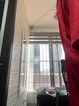 Snapshot of Little_Amber6 chatting on 02-02-25, 09:02 Little Amber6 online show from 02-02-25, 09:02