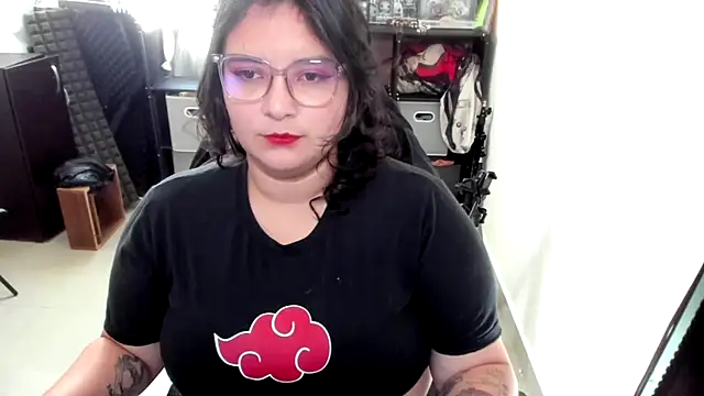 aika-dreams online show from 10-30-25, 01:23