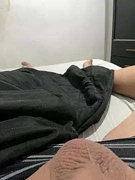 Snapshot of dustbor chatting on 03-15-25, 05:15 dustbor online show from 03-15-25, 05:15