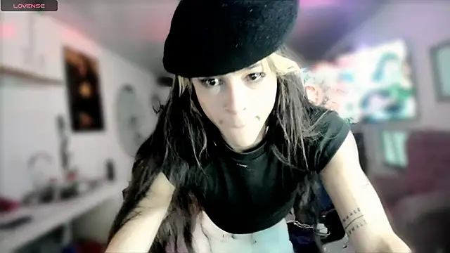 Snapshot of stormytt_ chatting on 02-19-25, 09:28 stormytt  online show from 02-19-25, 09:28