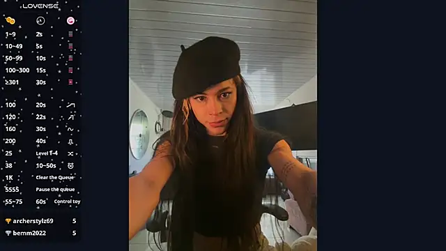 Snapshot of stormytt_ chatting on 02-19-25, 12:33 stormytt  online show from 02-19-25, 12:33