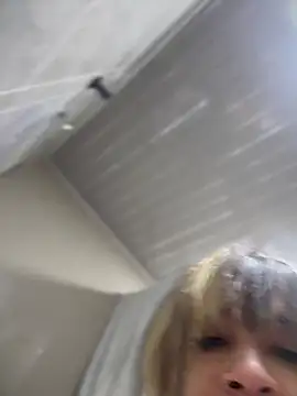 Snapshot of stormytt_ chatting on 09-14-25, 01:32 stormytt  online show from 09-14-25, 01:32