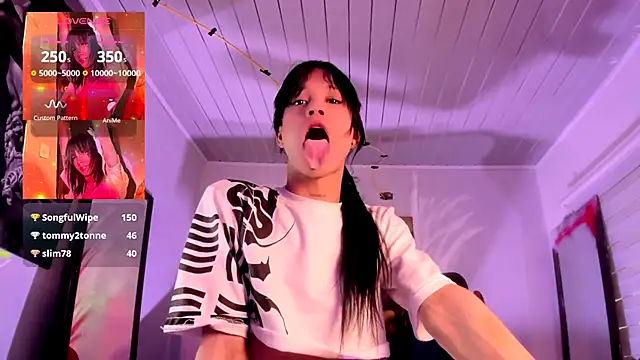 Snapshot of stormytt_ chatting on 09-27-25, 12:54 stormytt  online show from 09-27-25, 12:54