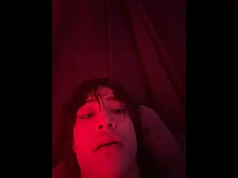 Snapshot of stormytt_ chatting on 11-17-25, 05:13 stormytt online show from 11-17-25, 05:13