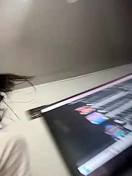 Snapshot of stormytt_ chatting on 11-19-25, 06:46 stormytt online show from 11-19-25, 06:46