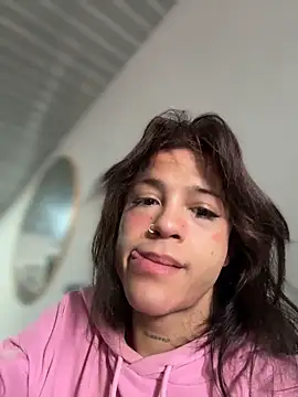 Snapshot of stormytt_ chatting on 11-30-25, 05:39 stormytt online show from 11-30-25, 05:39