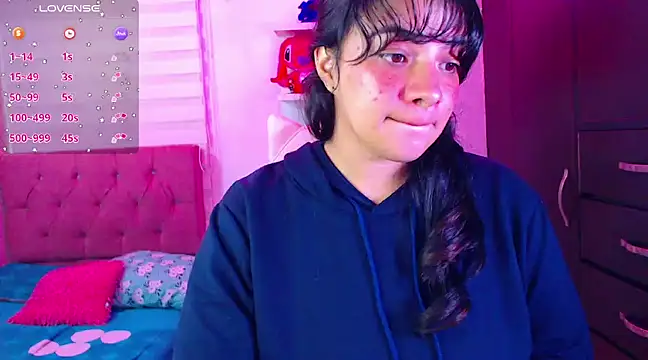 Snapshot of Vannessa__Shy chatting on 01-06-25, 10:26 Vannessa  Shy online show from 01-06-25, 10:26