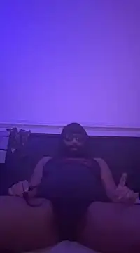 Roguecut82 online show from 02-18-25, 02:27