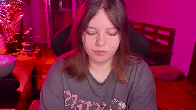 Snapshot of XNirvanaX chatting on 12-19-25, 03:57 XNirvanaX online show from 12-19-25, 03:57