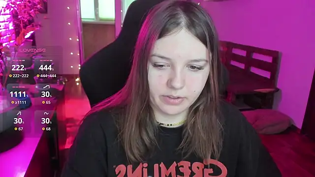 Snapshot of XNirvanaX chatting on 02-25-26, 04:55 XNirvanaX online show from 02-25-26, 04:55