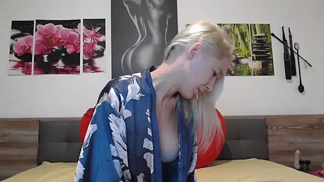 Naschkatze01 online show from 11-16-25, 07:03