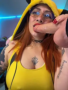 Luna Paris  online show from 10-08-25, 10:07